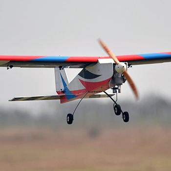 Pilot-RC 90in Trainer V2 - White/Carbon/Blue